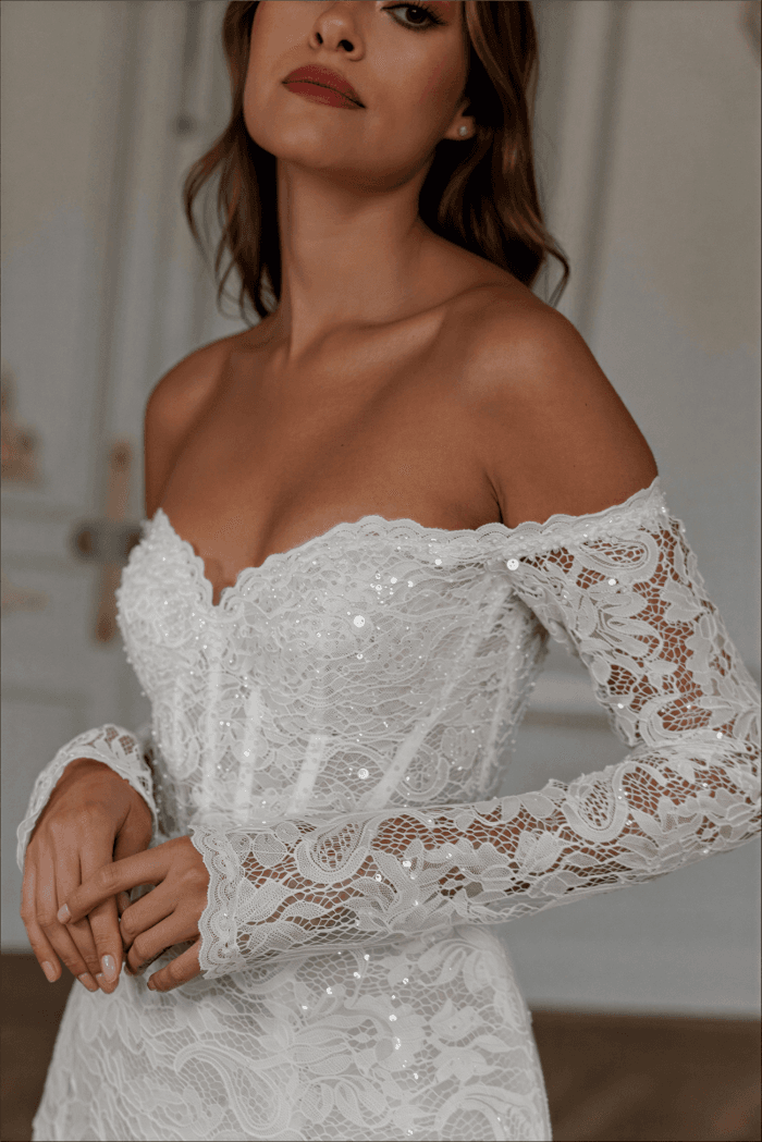 Robe de Mariée Courte Manches Longues Dentelle