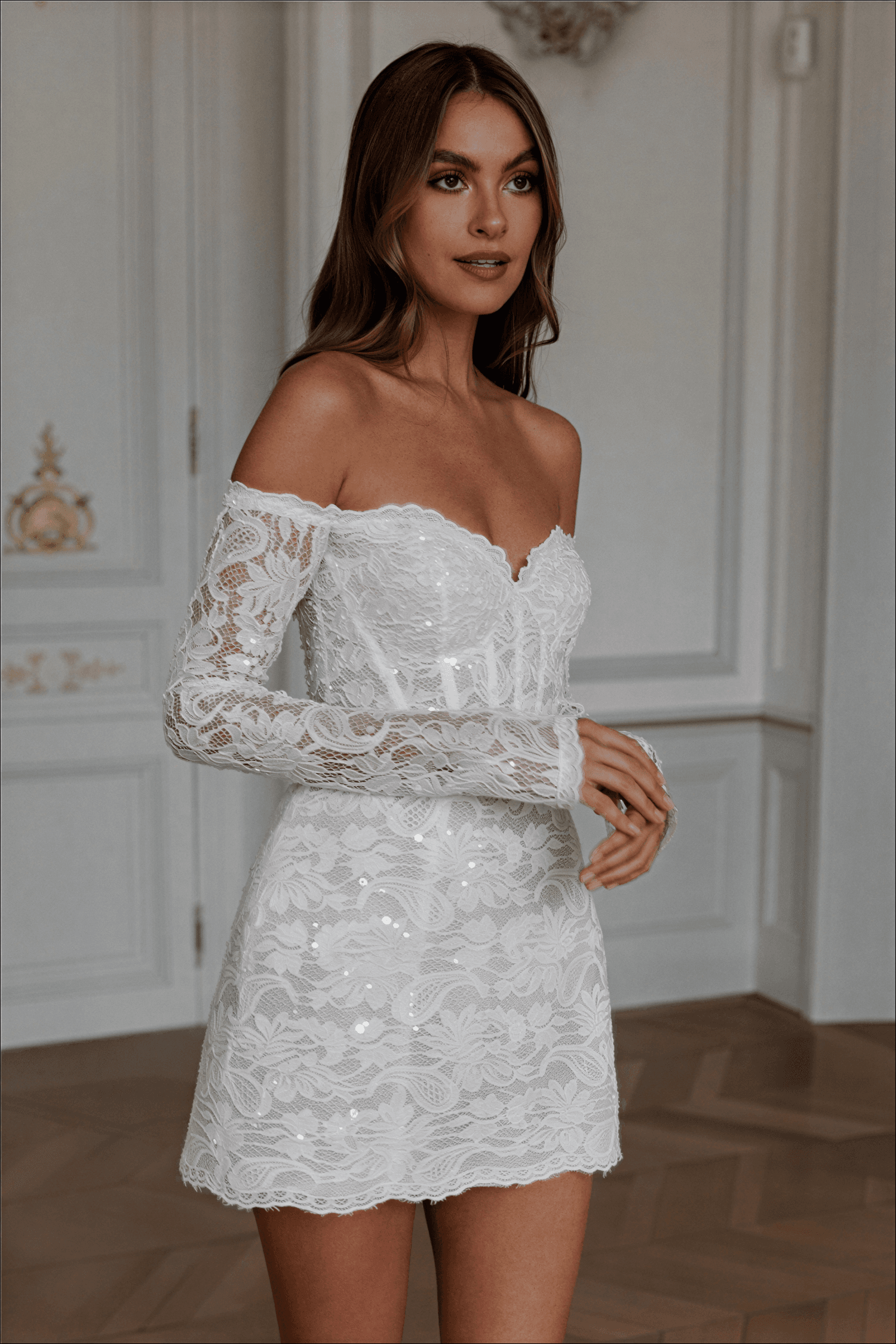 Robe de Mariée Courte Manches Longues Mila